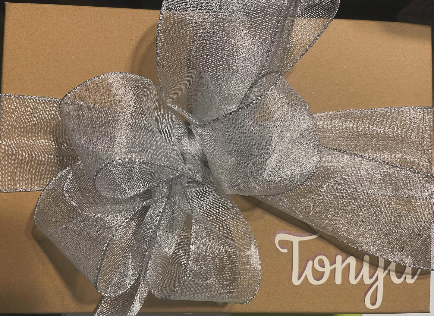 GIFT BOX